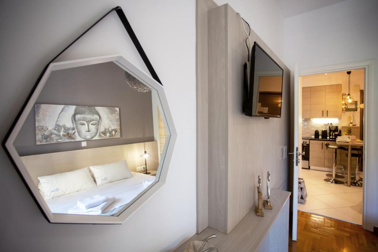 Hadrian By Heloni Apartments 雅典 外观 照片