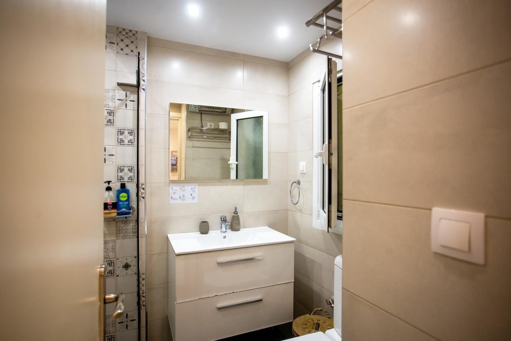 Hadrian By Heloni Apartments 雅典 外观 照片